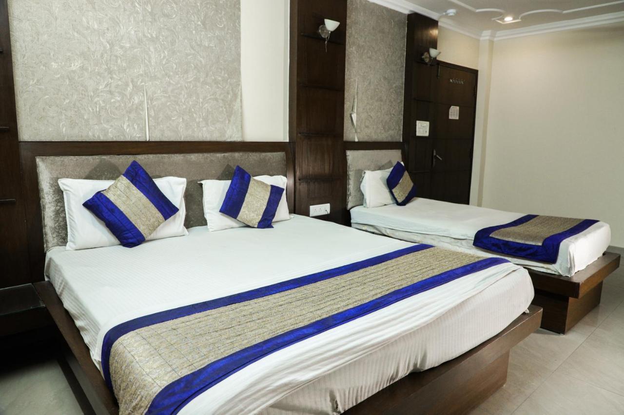 Hotel Centra Inn Нью-Дели Экстерьер фото