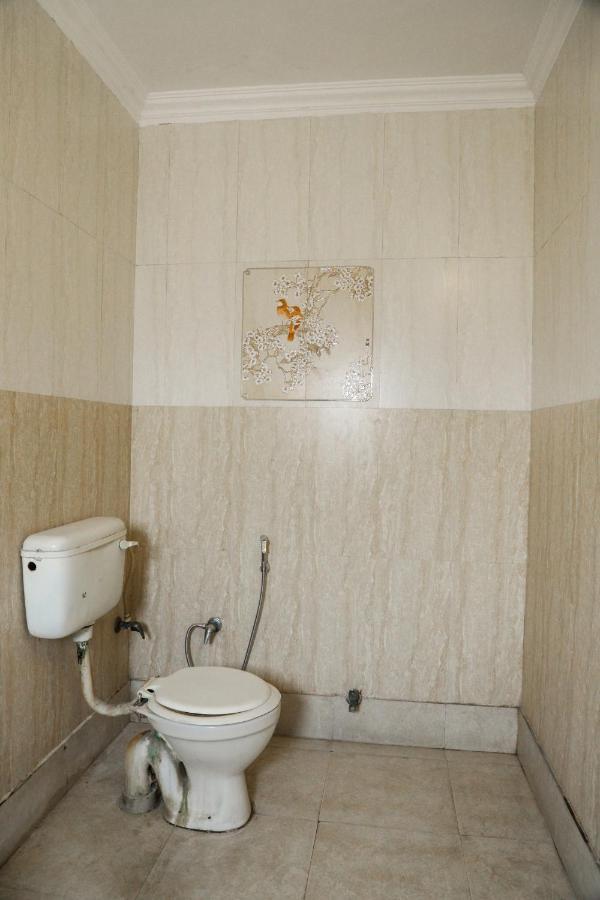 Hotel Centra Inn Нью-Дели Экстерьер фото